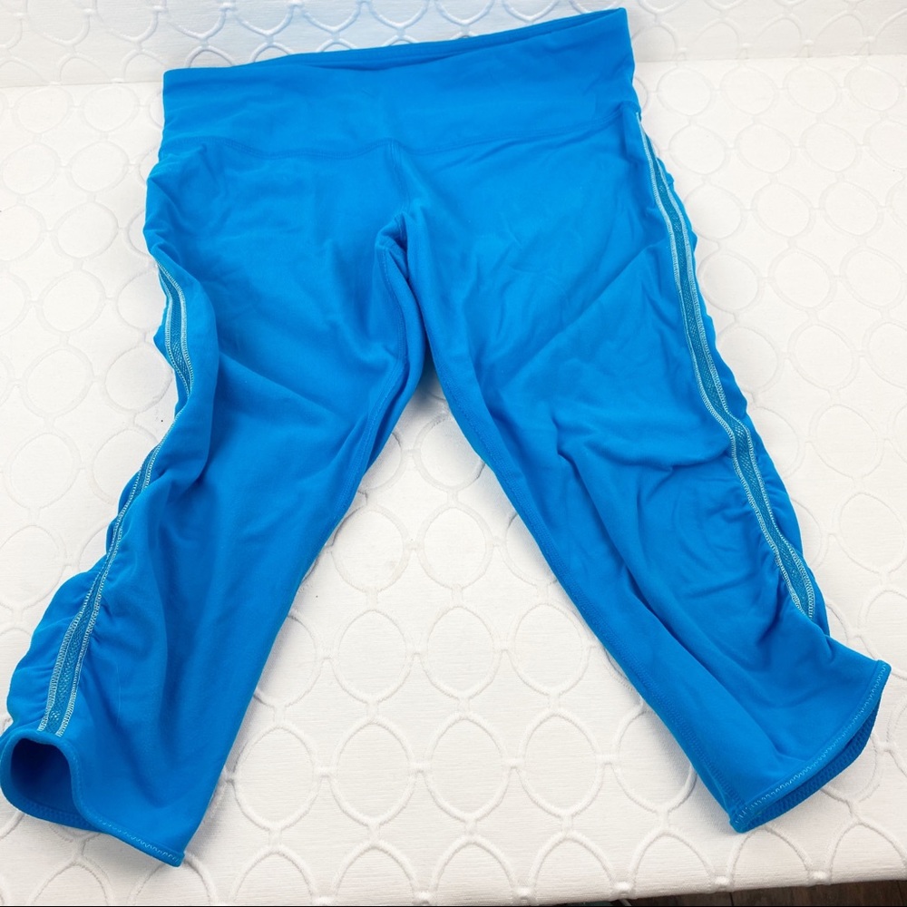 LuLuLemon Athletica Cropped Leggings Ruched Side 8